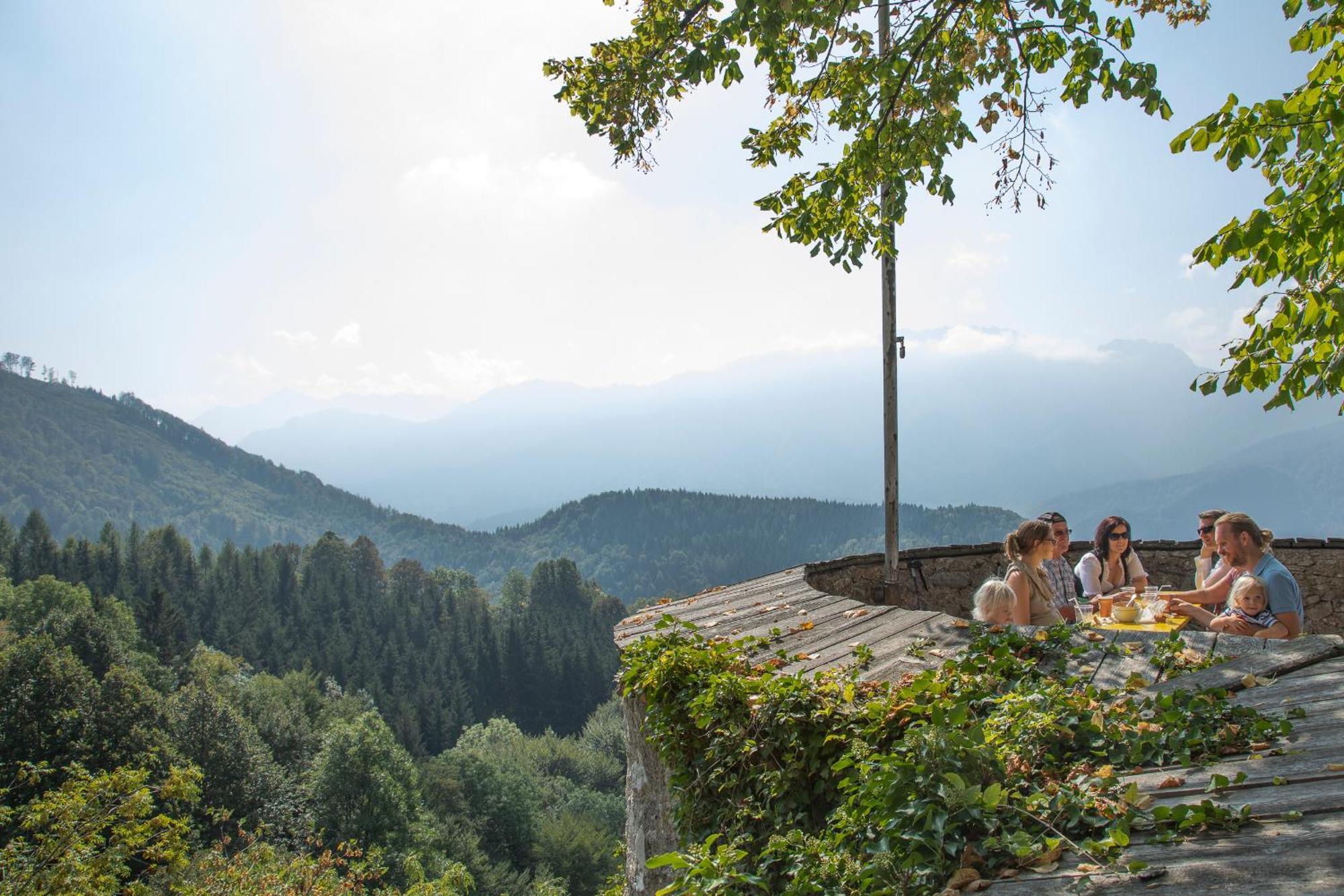 Hotel Burg Altpernstein Micheldorf in Oberösterreich Esterno foto